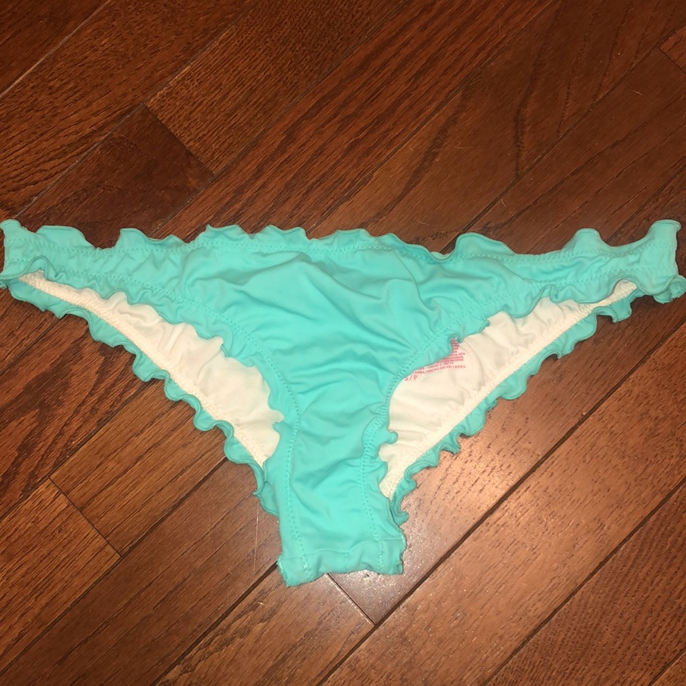 The Ruffle Itsy